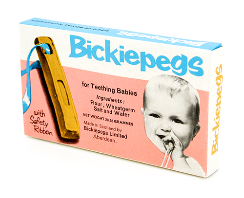 Bickiepegs Packshot C 1960